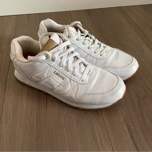 Levi’s White Sneakers